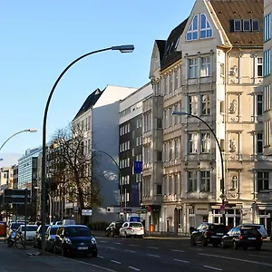 hotel-pension-charlottenburg.find-berlin-hotels.com/